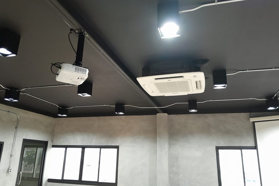 ติดตั้ง Projector ห้องประชุม